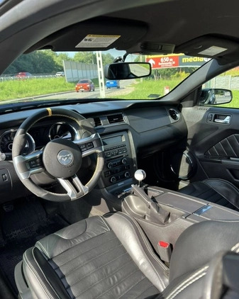 Ford Mustang cena 75000 przebieg: 152000, rok produkcji 2014 z Kraków małe 137
